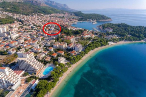 Apartments by the sea Makarska - 19210